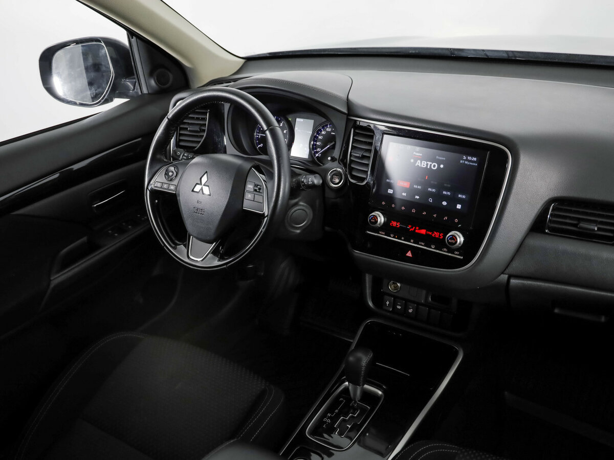 Купить Mitsubishi Outlander с пробегом. Фото: #8
