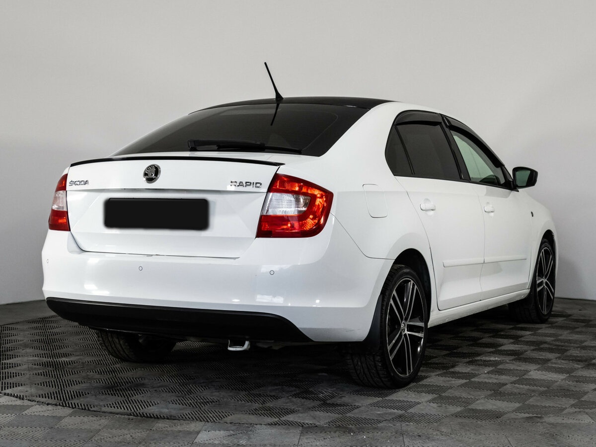 Купить Skoda Rapid с пробегом. Фото: #3