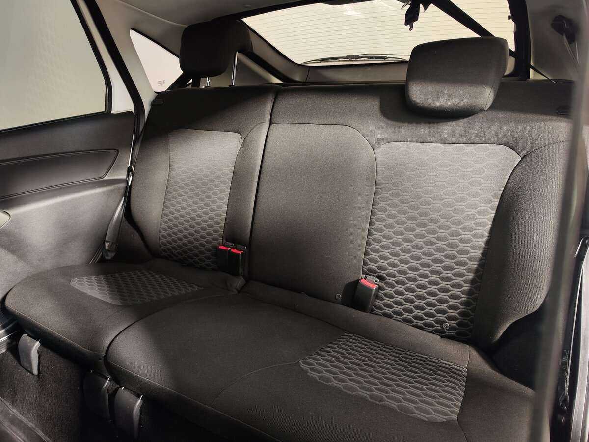 Купить Lada (ВАЗ) Granta с пробегом. Фото: #7