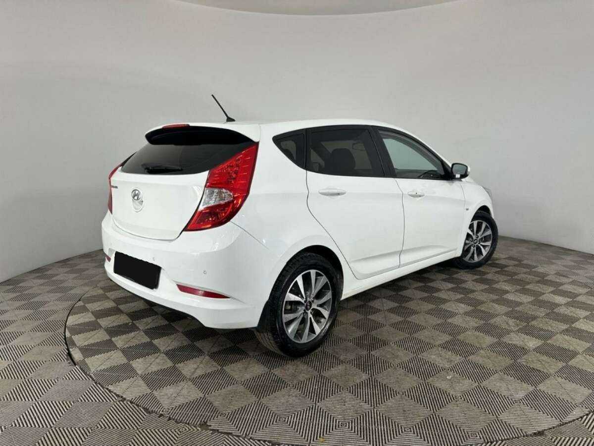 Купить Hyundai Solaris с пробегом. Фото: #5