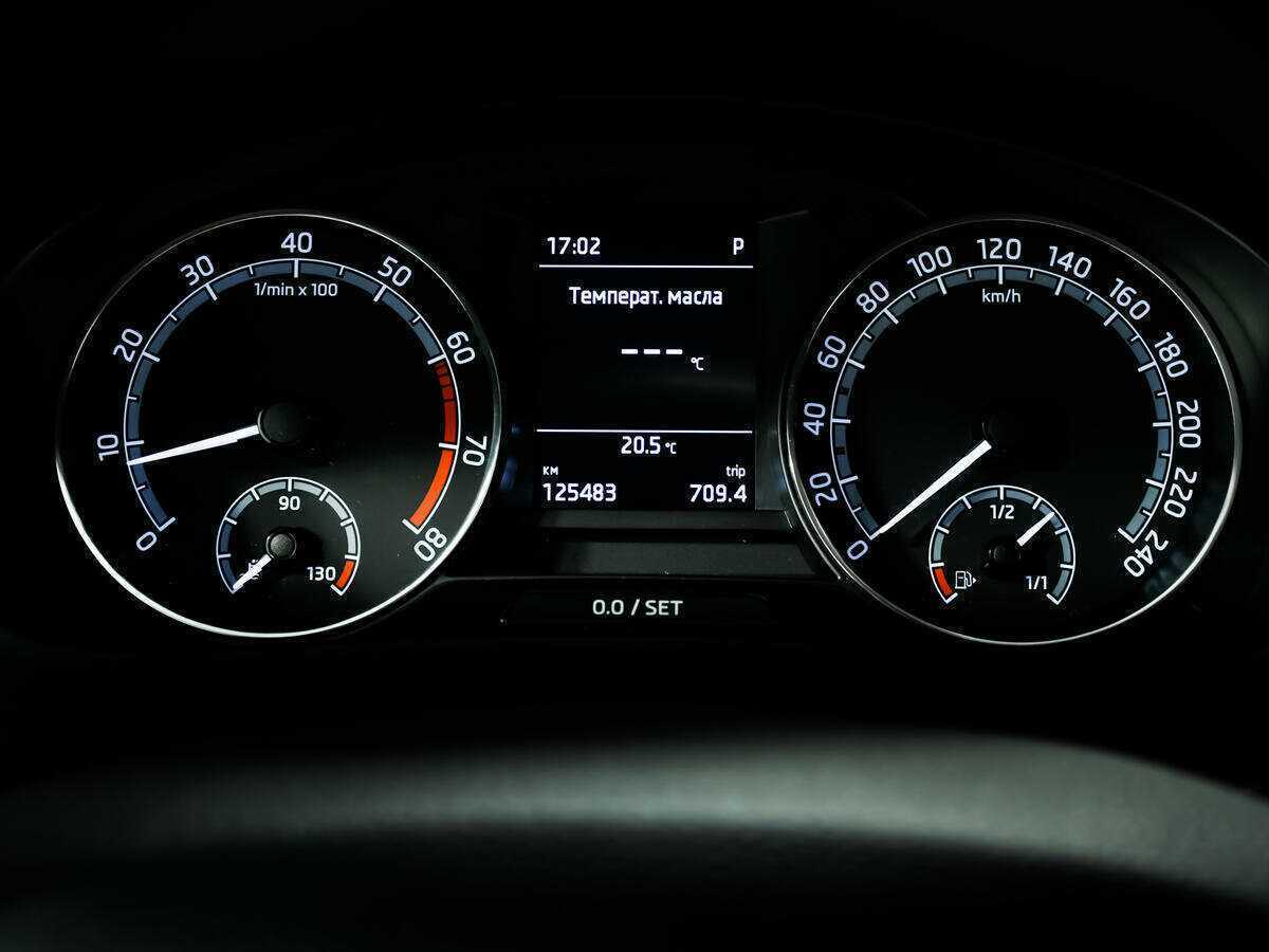 Купить Skoda Rapid с пробегом. Фото: #9