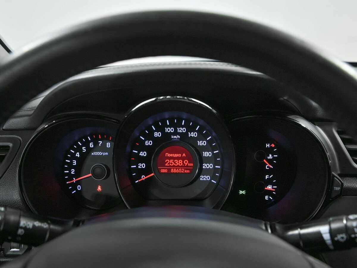 Купить Kia Rio с пробегом. Фото: #5
