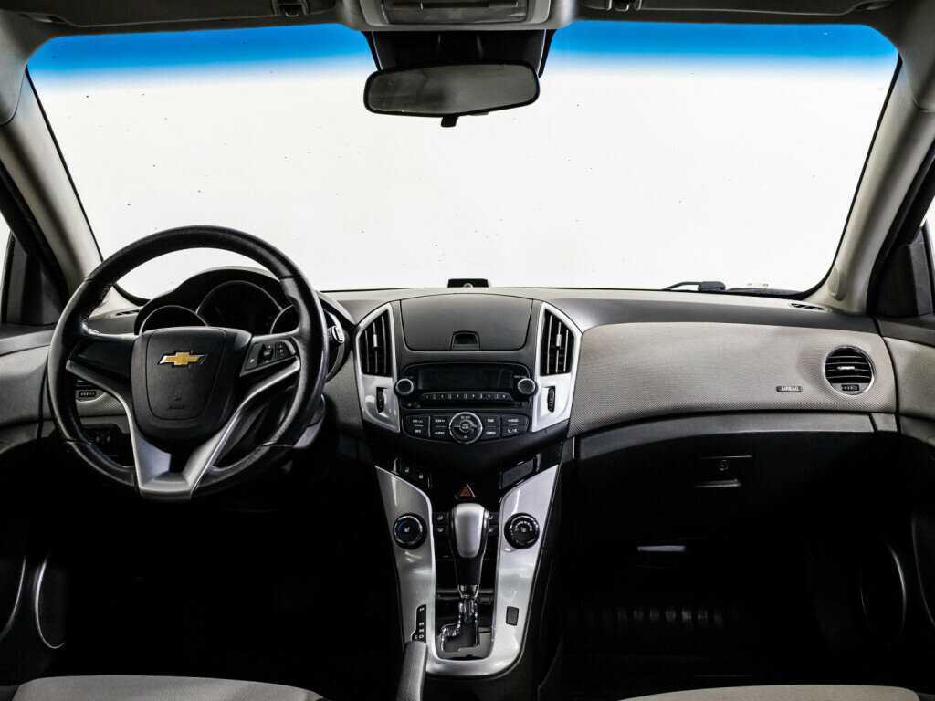Купить Chevrolet Cruze с пробегом. Фото: #7