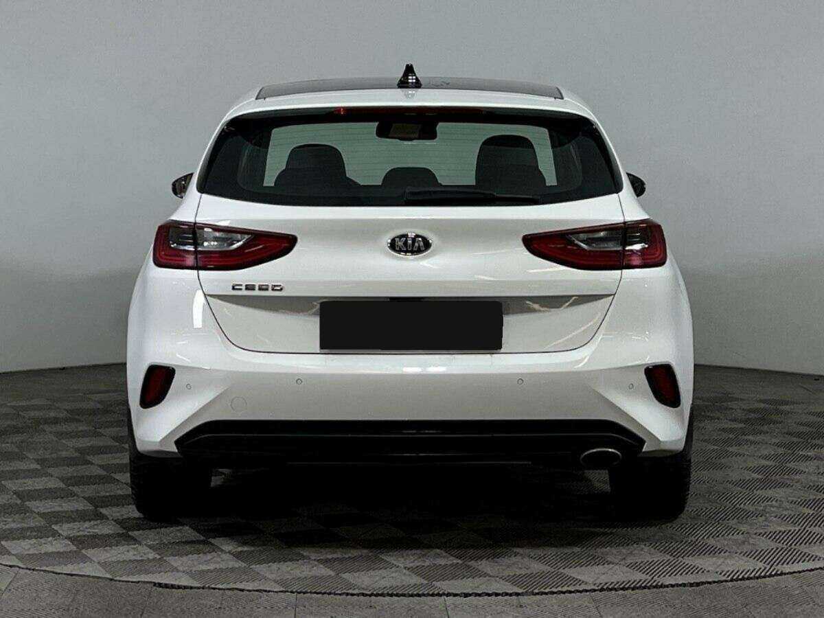 Купить Kia Ceed с пробегом. Фото: #5