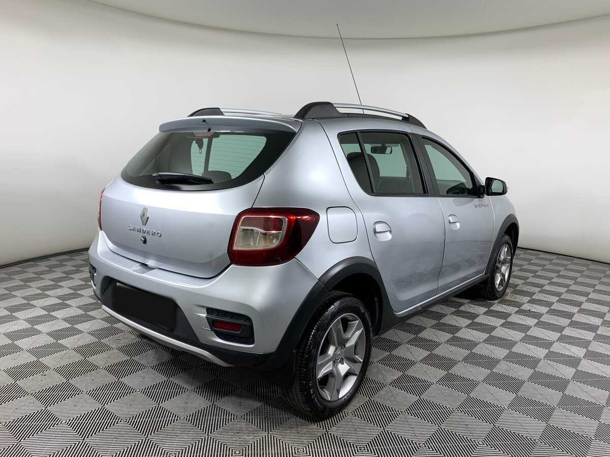 Купить Renault Sandero с пробегом. Фото: #4