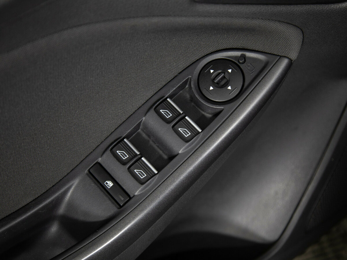 Купить Ford Focus с пробегом. Фото: #10