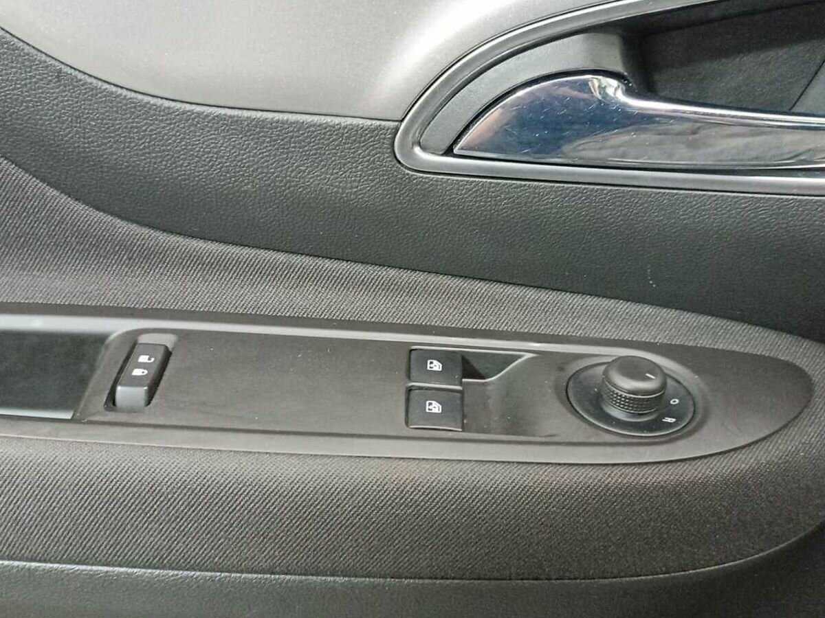 Купить Opel Mokka с пробегом. Фото: #15