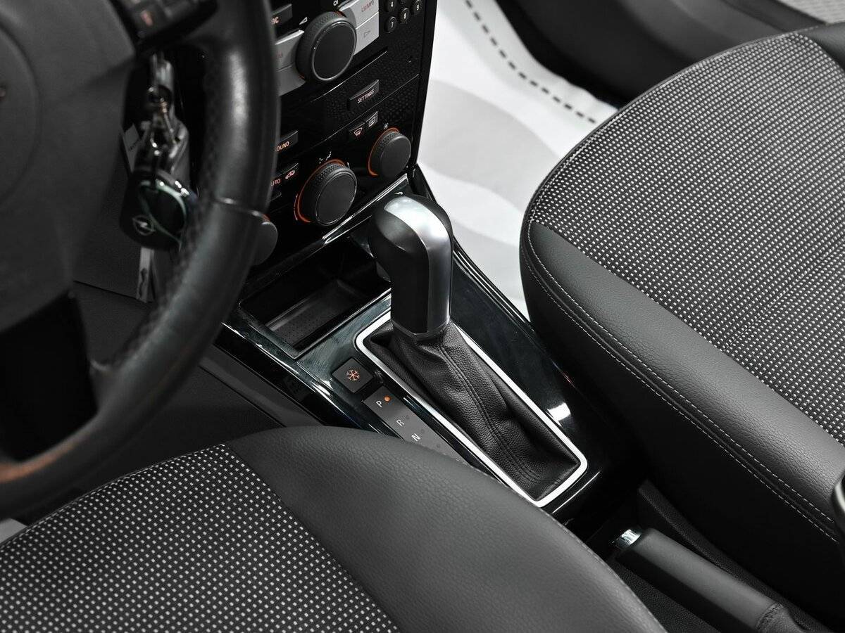 Купить Opel Astra с пробегом. Фото: #9