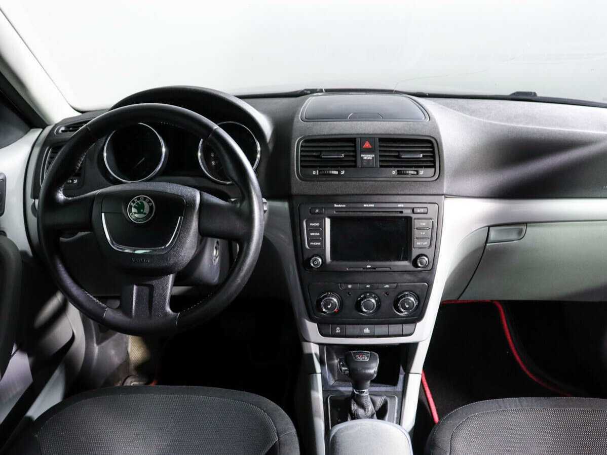 Купить Skoda Yeti с пробегом. Фото: #9
