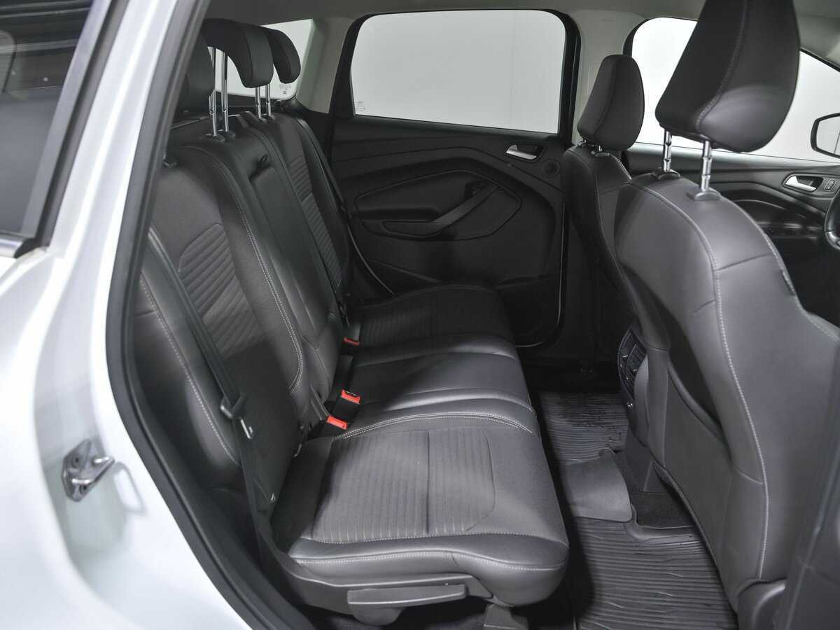 Купить Ford Kuga с пробегом. Фото: #14