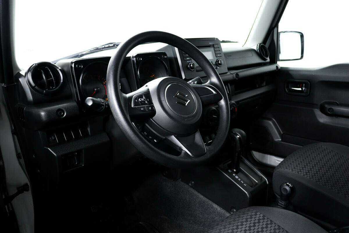 Купить Suzuki Jimny с пробегом. Фото: #11