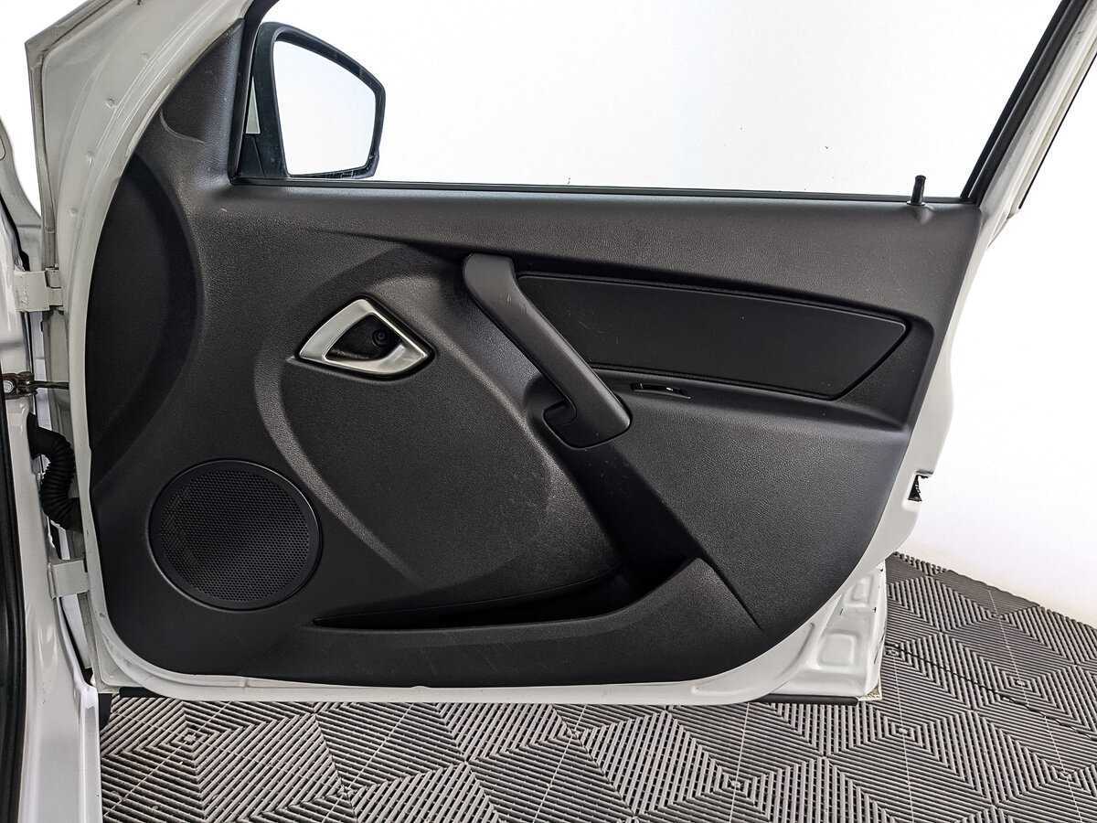 Купить Lada (ВАЗ) Granta с пробегом. Фото: #24