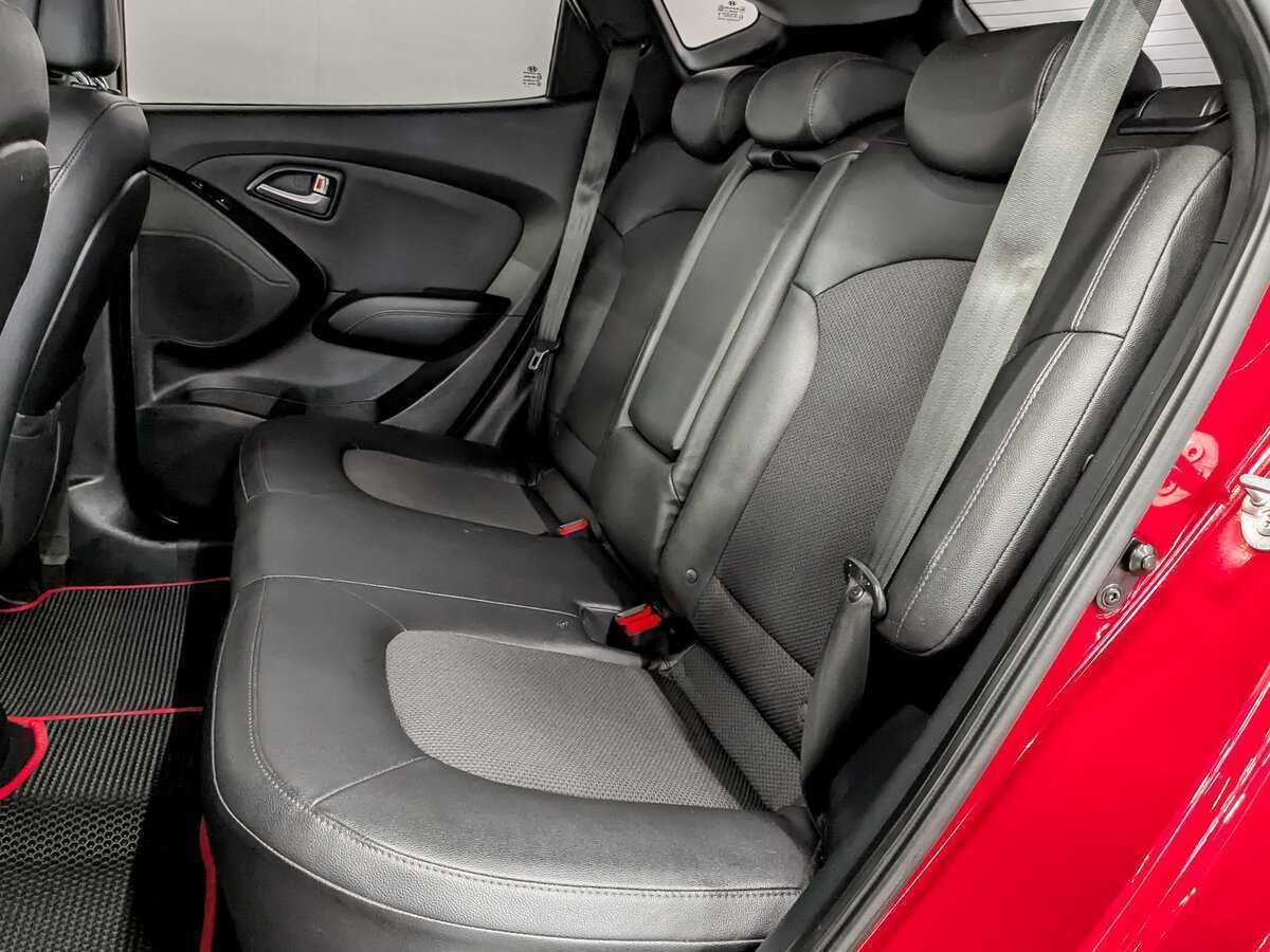 Купить Hyundai ix35 с пробегом. Фото: #10