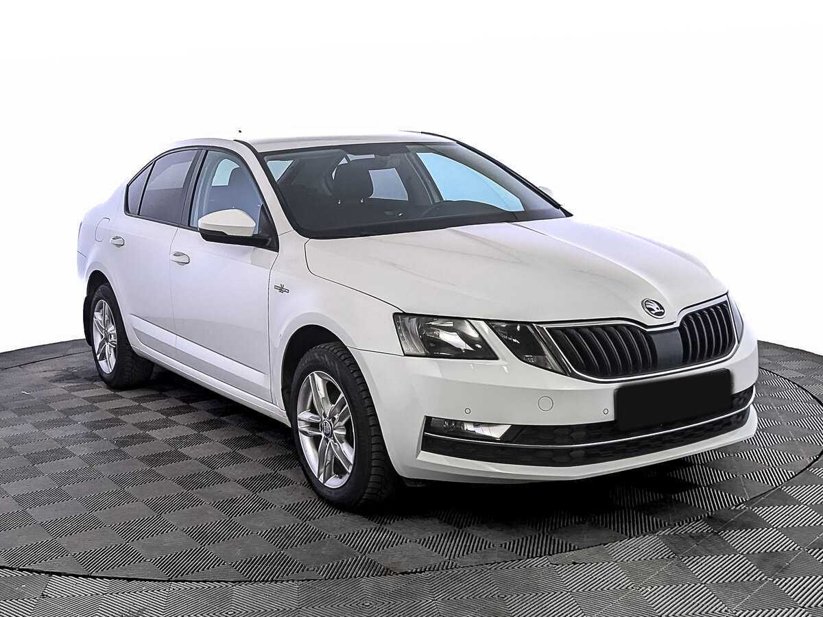 Купить Skoda Octavia с пробегом. Фото: #2