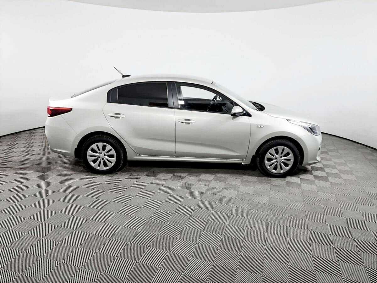 Купить Kia Rio с пробегом. Фото: #3