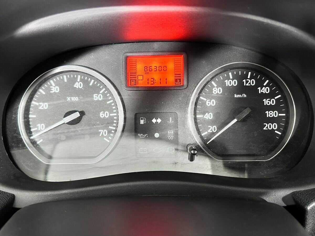 Купить Nissan Almera с пробегом. Фото: #10