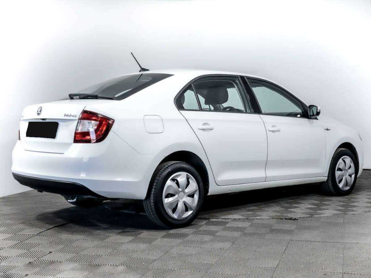 Купить Skoda Rapid с пробегом. Фото: #3