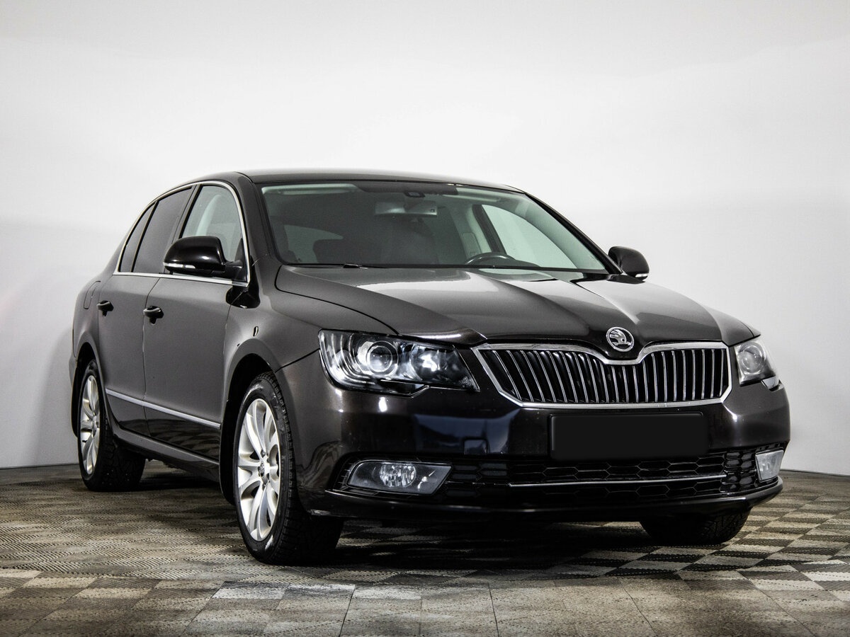 Купить Skoda Superb с пробегом. Фото: #2