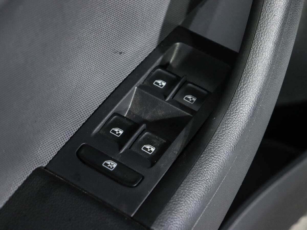 Купить Skoda Rapid с пробегом. Фото: #14