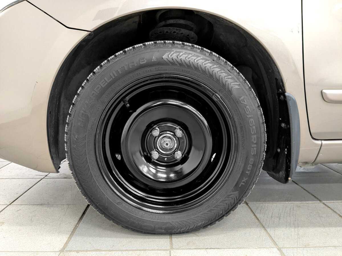 Купить Nissan Note с пробегом. Фото: #17