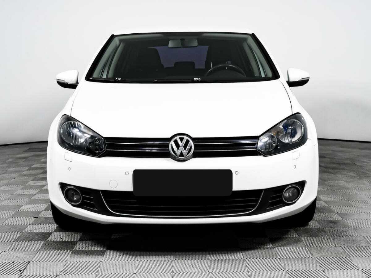 Купить Volkswagen Golf с пробегом. Фото: #1