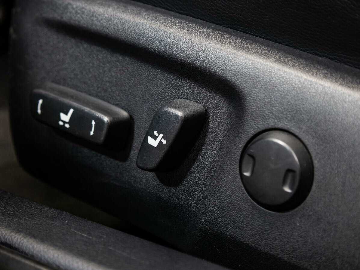 Купить Toyota Camry с пробегом. Фото: #17