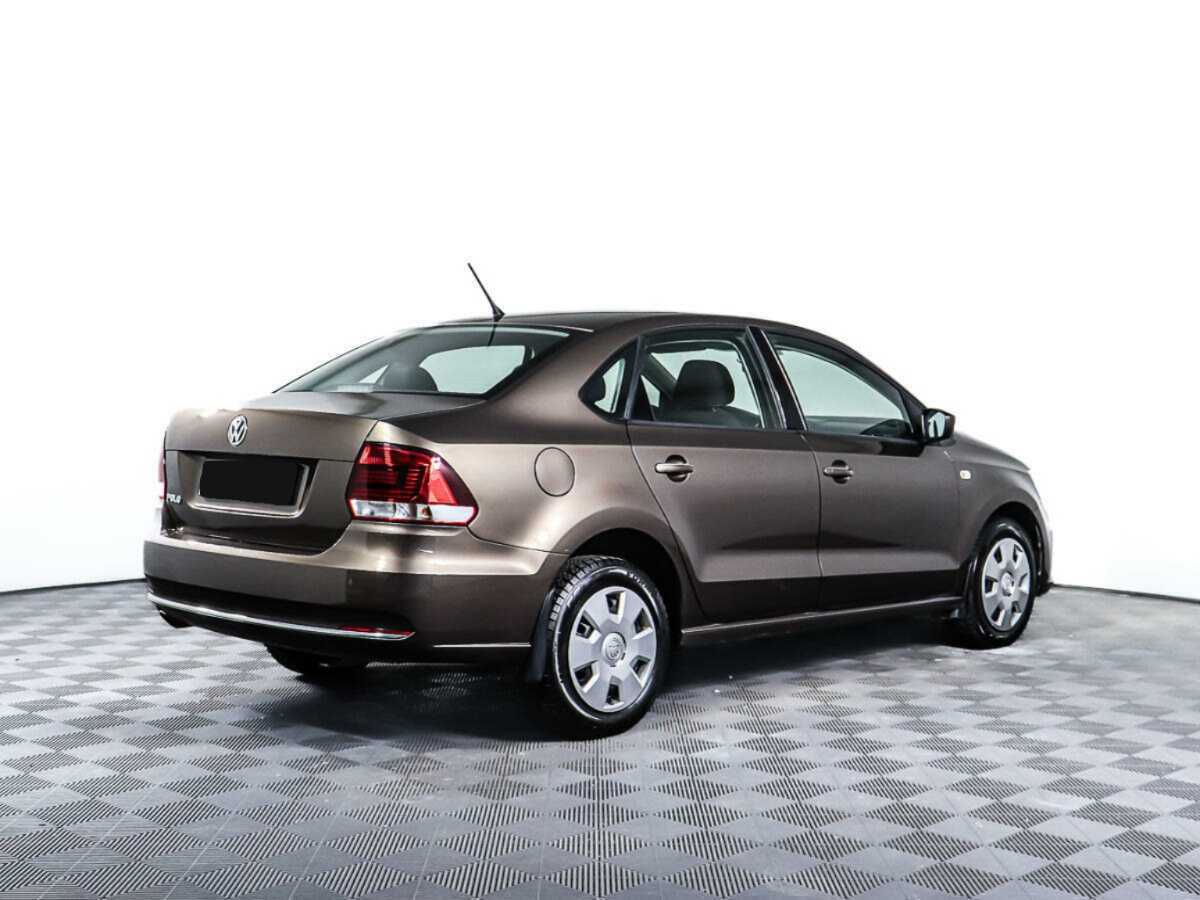 Купить Volkswagen Polo с пробегом. Фото: #4