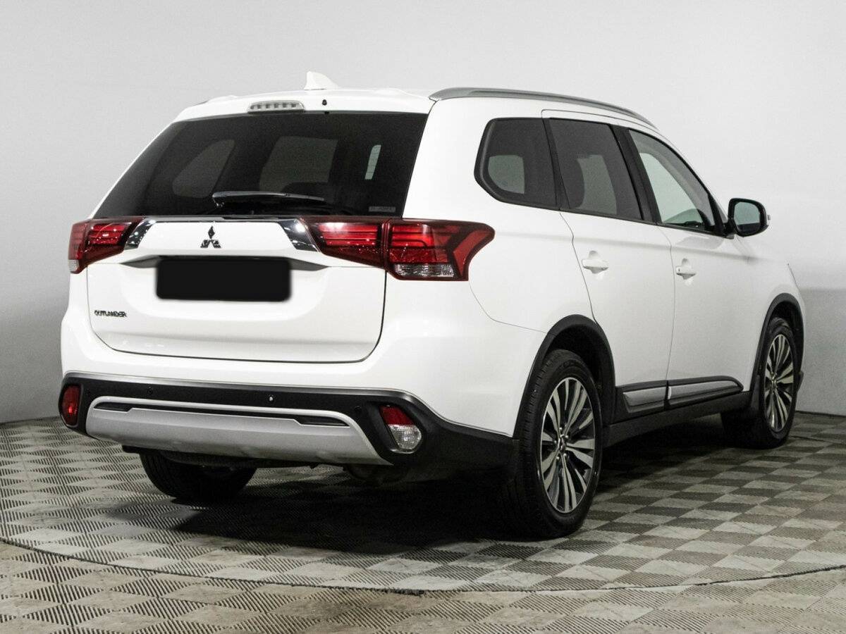 Купить Mitsubishi Outlander с пробегом. Фото: #4