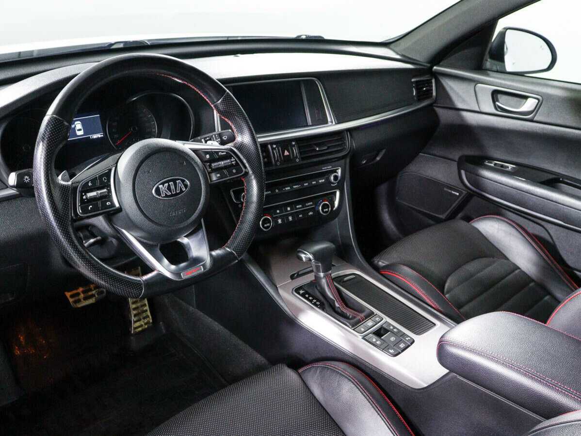 Купить Kia Optima с пробегом. Фото: #11
