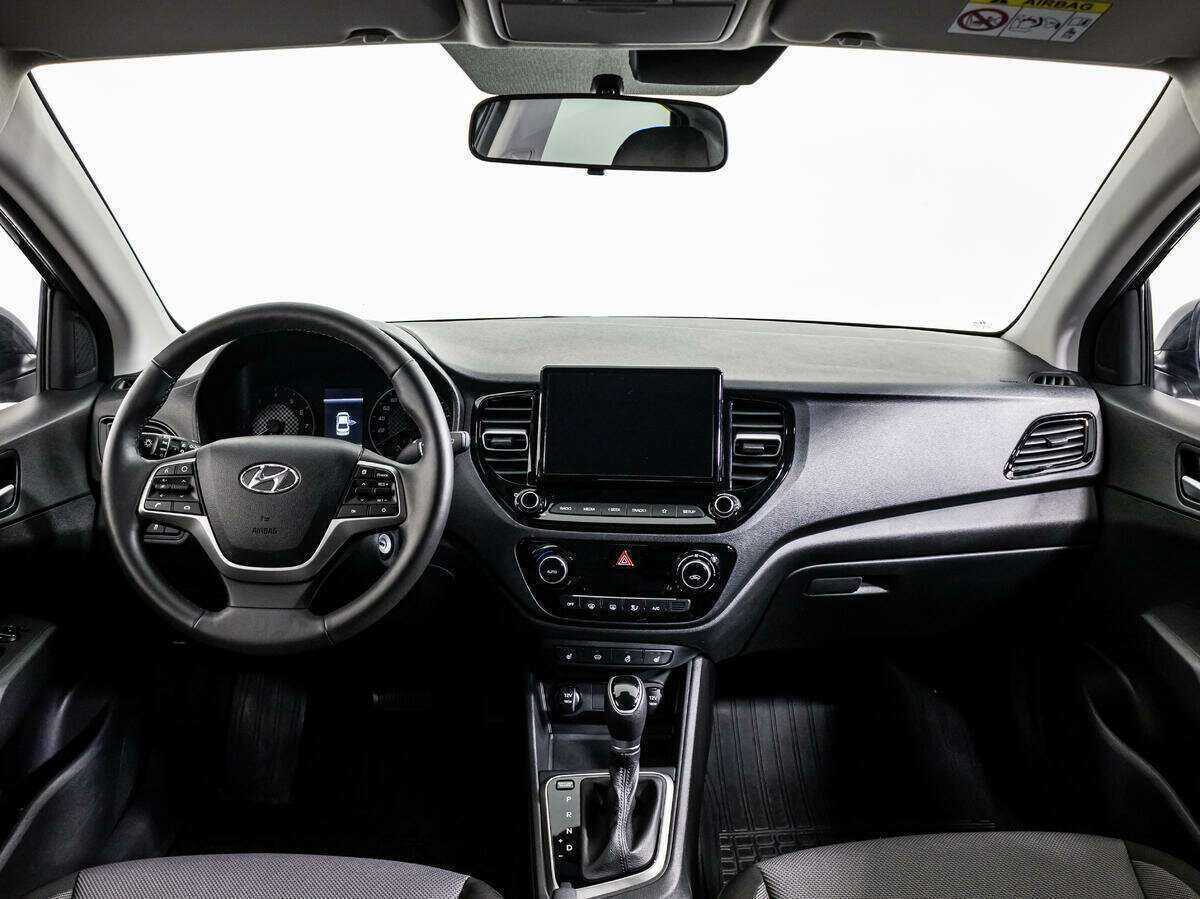 Купить Hyundai Solaris с пробегом. Фото: #12