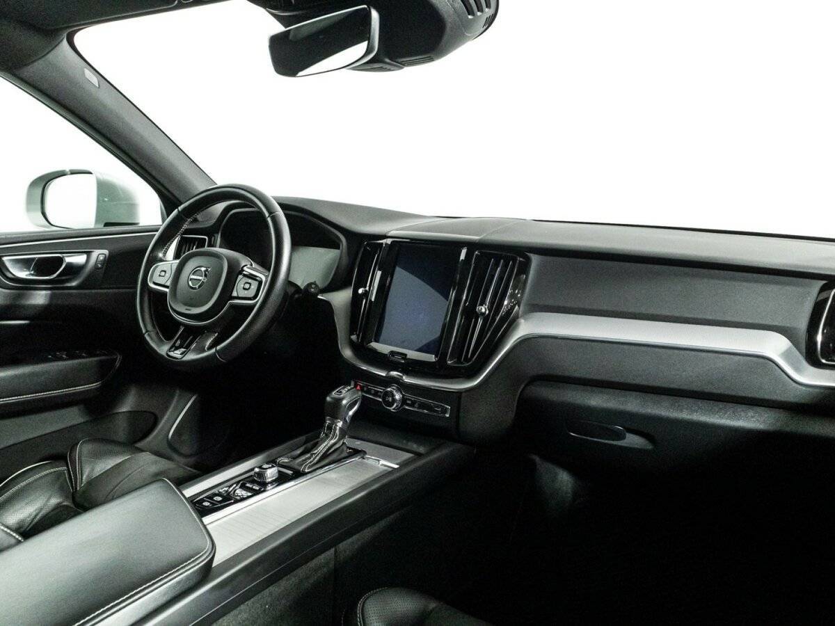 Купить Volvo XC60 с пробегом. Фото: #8