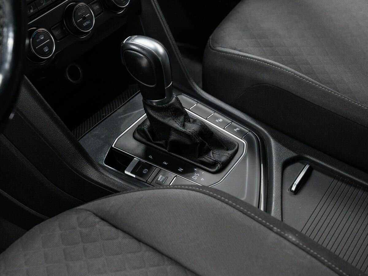 Купить Volkswagen Tiguan с пробегом. Фото: #16