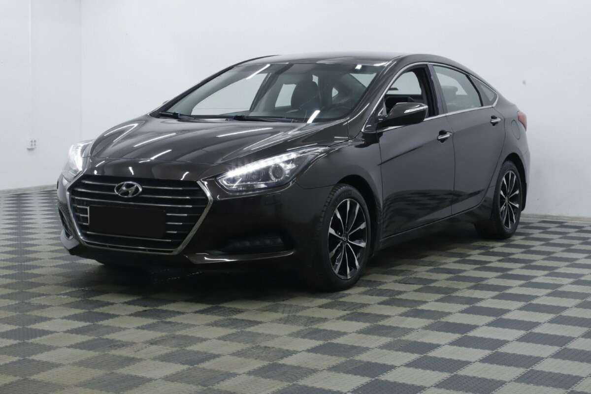 Купить Hyundai i40 с пробегом. Фото: #0