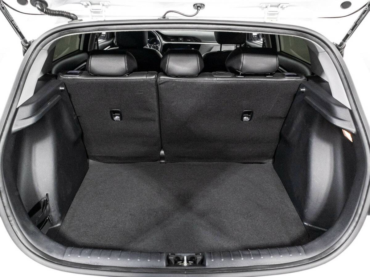 Купить Kia Rio с пробегом. Фото: #14