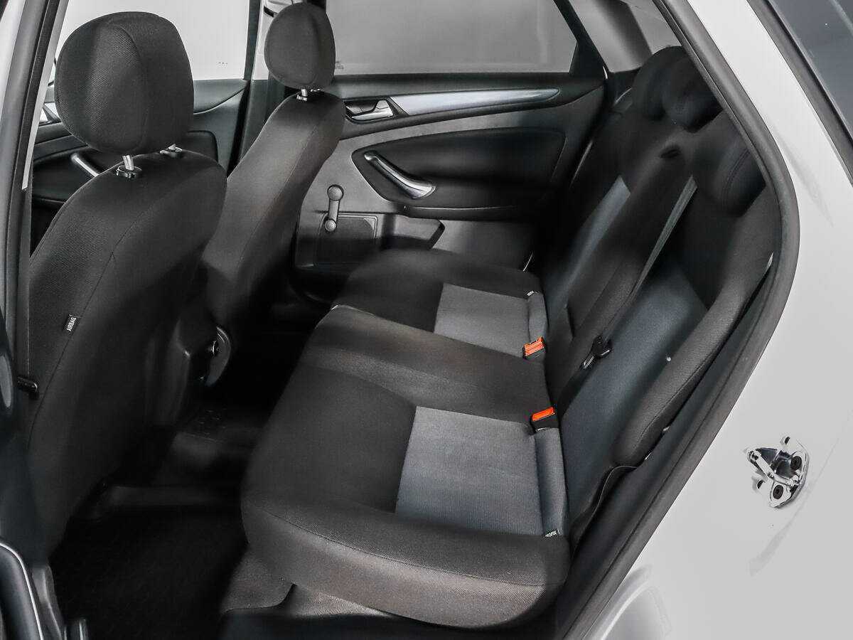 Купить Ford Mondeo с пробегом. Фото: #9