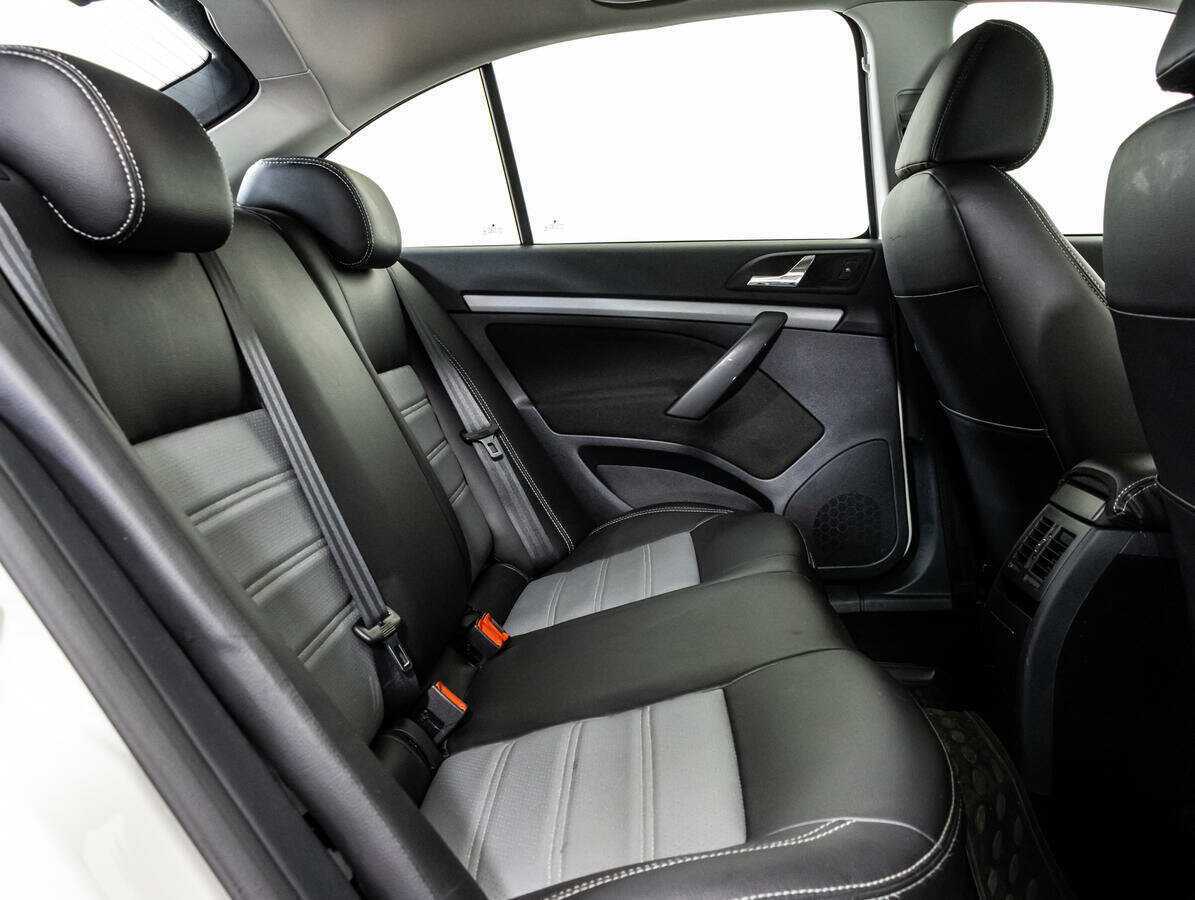 Купить Skoda Octavia с пробегом. Фото: #7