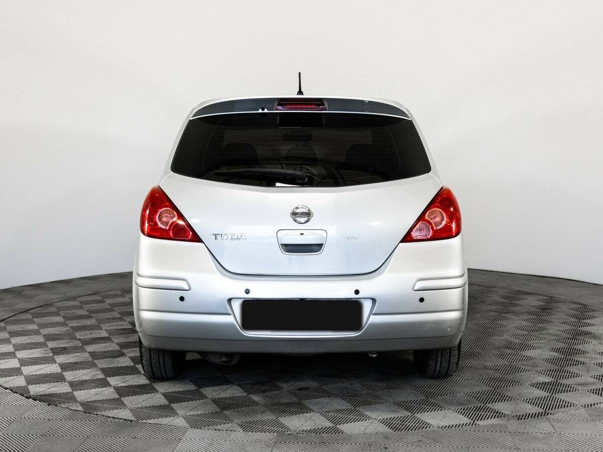Купить Nissan Tiida с пробегом. Фото: #4