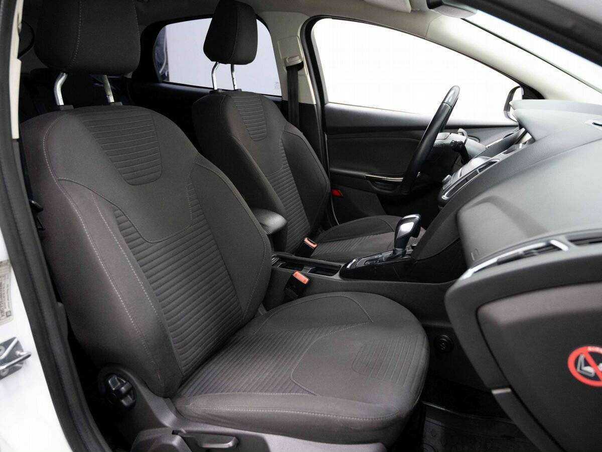 Купить Ford Focus с пробегом. Фото: #11