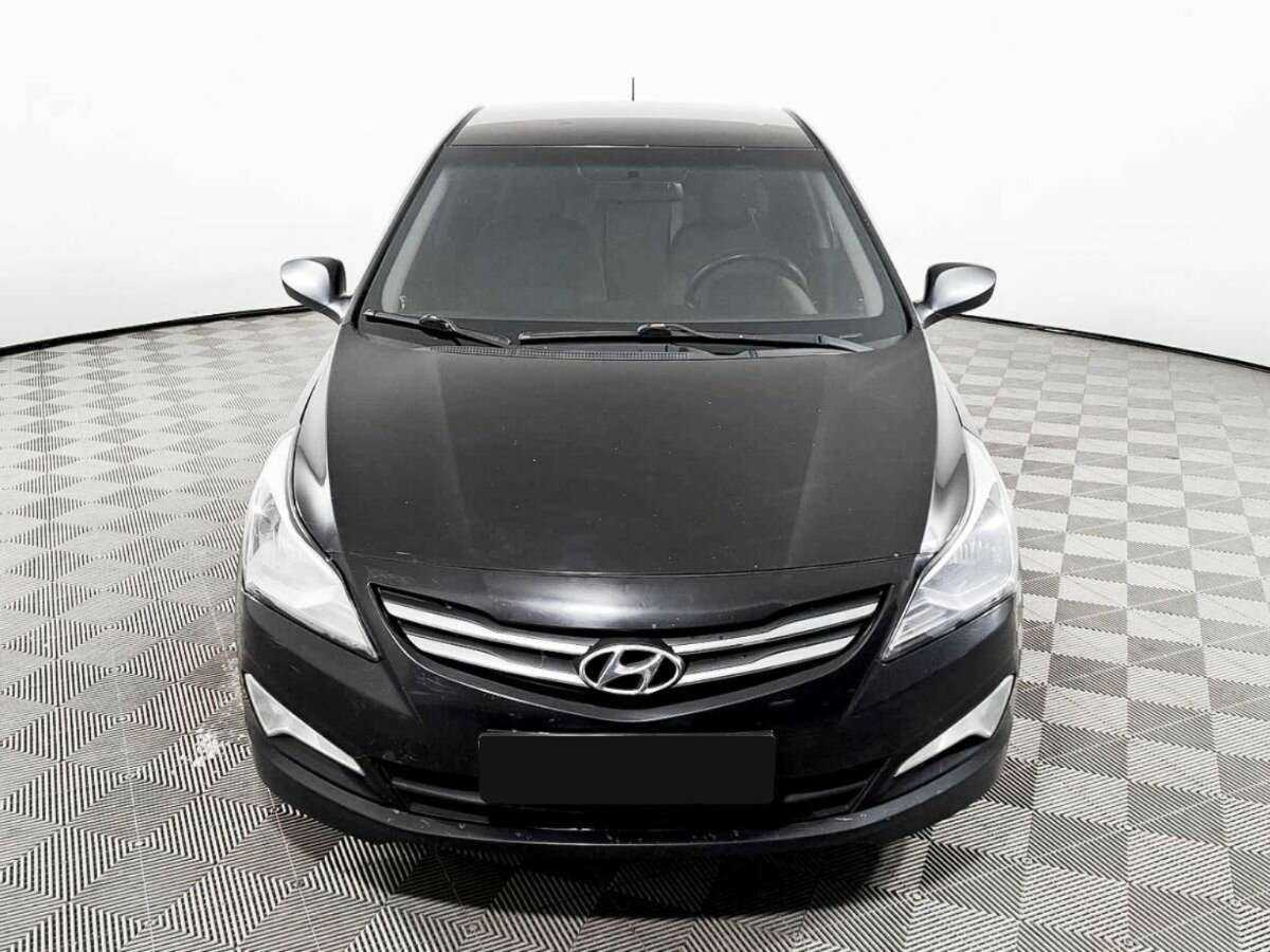 Купить Hyundai Solaris с пробегом. Фото: #1