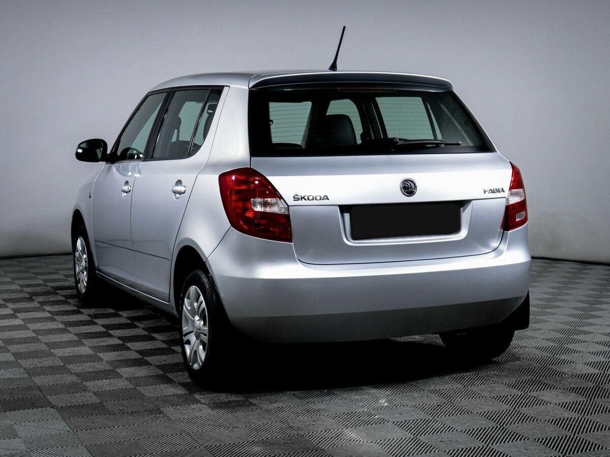 Купить Skoda Fabia с пробегом. Фото: #5