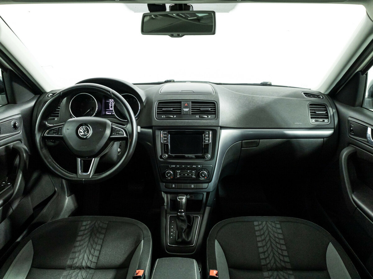 Купить Skoda Yeti с пробегом. Фото: #12