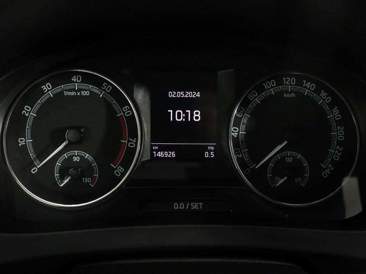 Купить Skoda Rapid с пробегом. Фото: #9