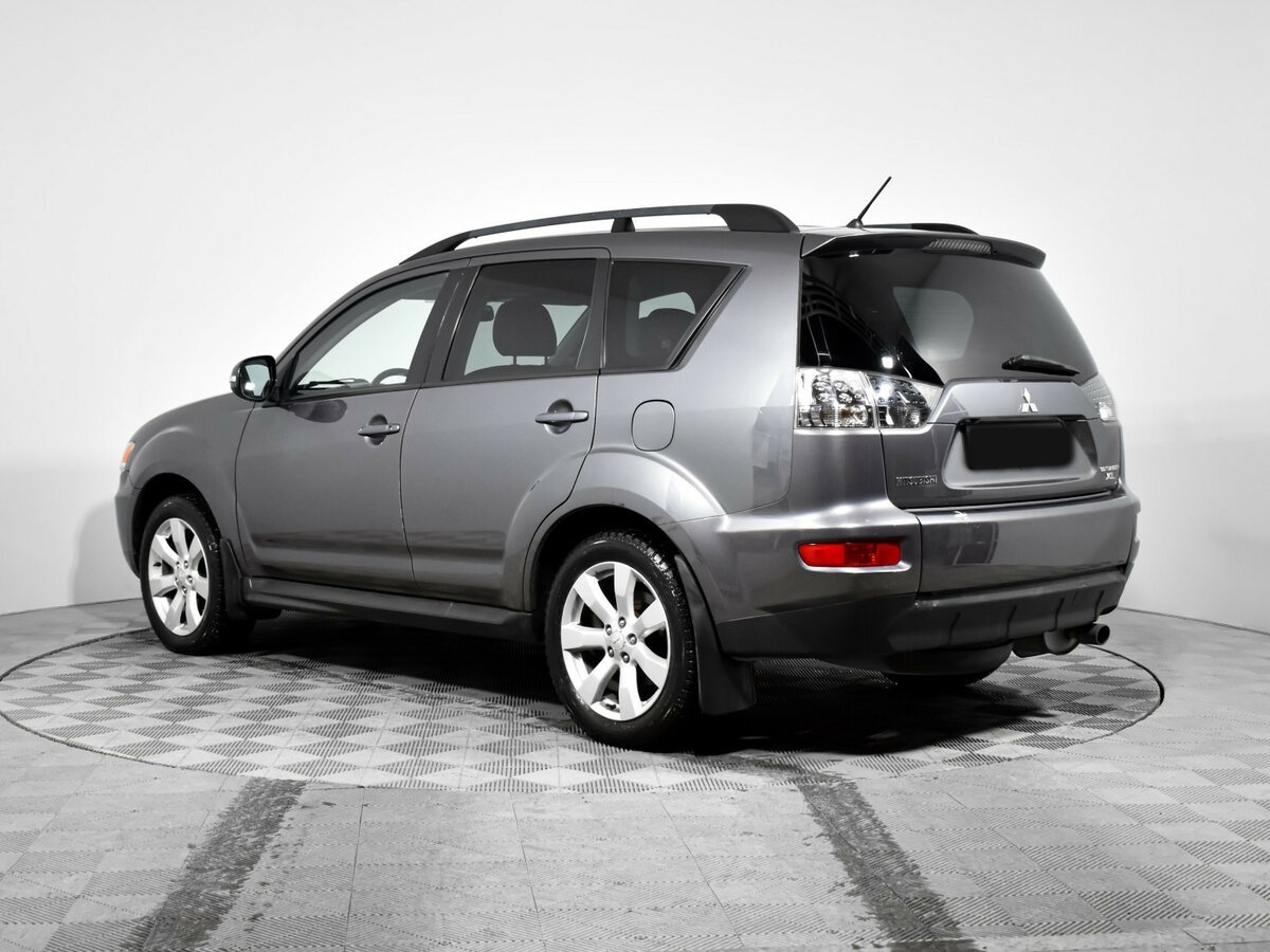 Купить Mitsubishi Outlander с пробегом. Фото: #5