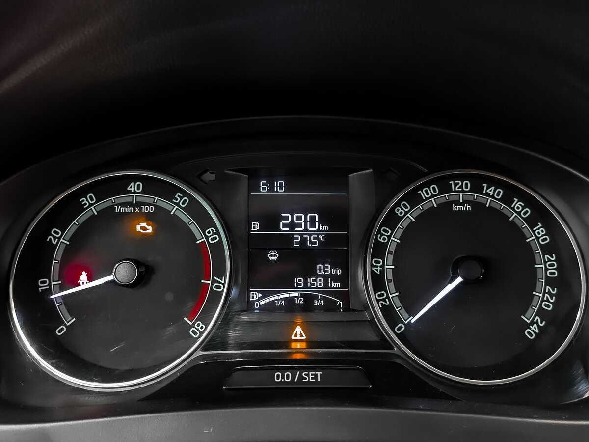 Купить Skoda Rapid с пробегом. Фото: #15