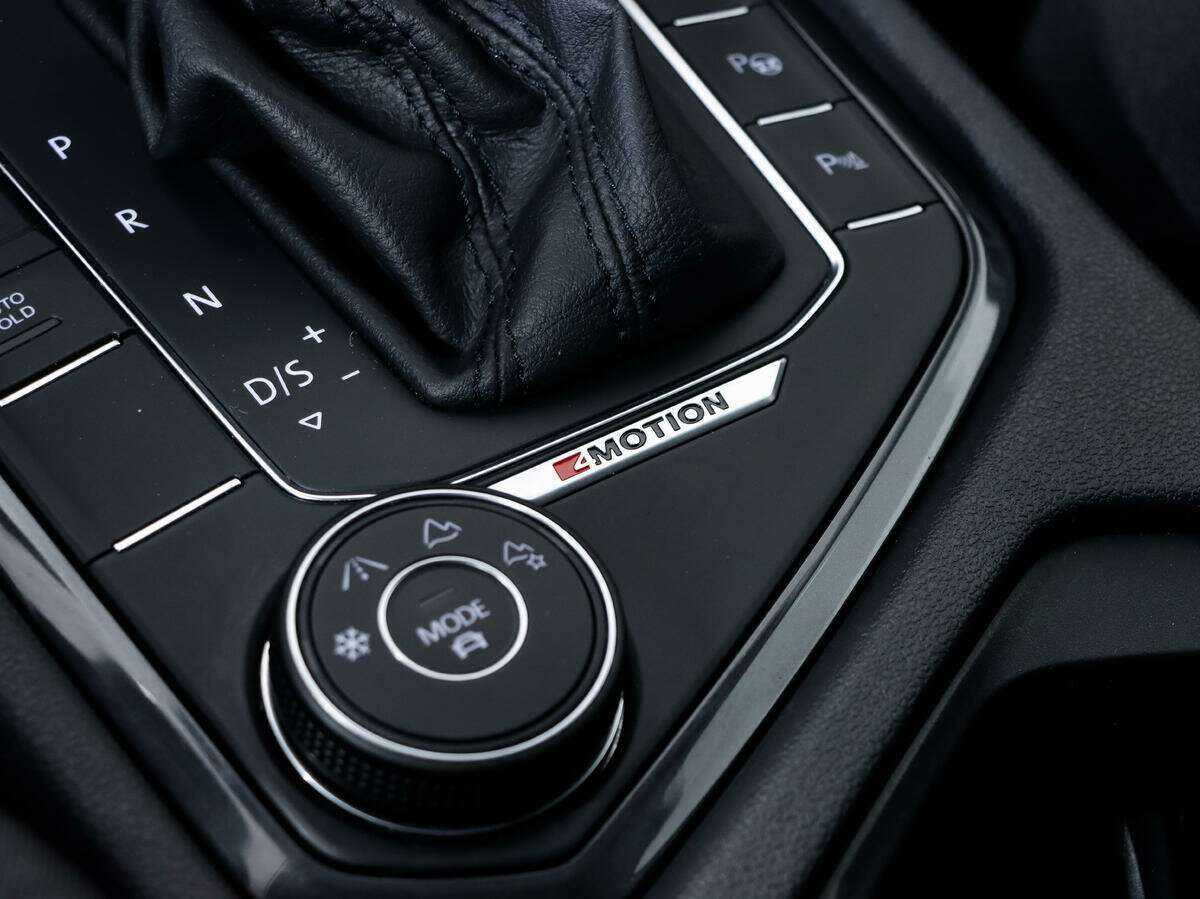 Купить Volkswagen Tiguan с пробегом. Фото: #11