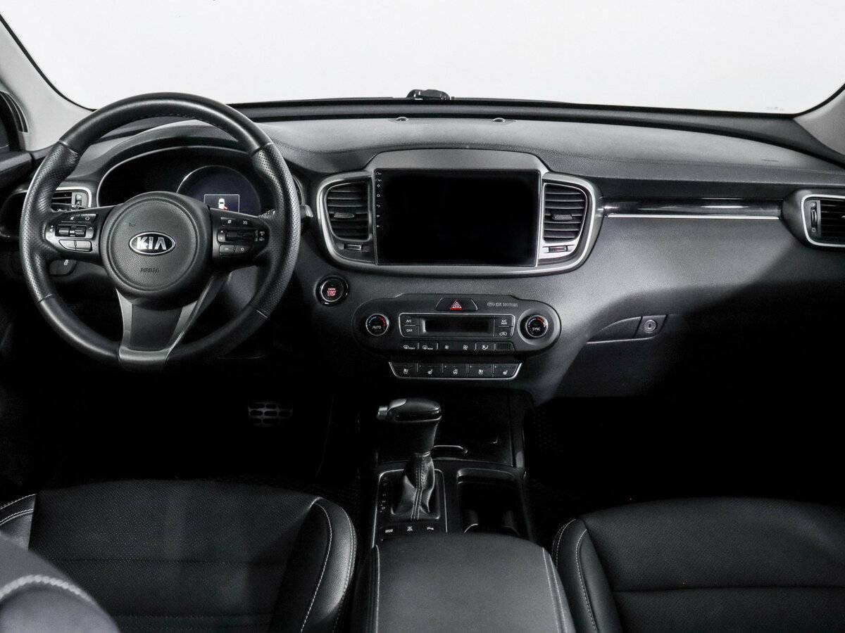Купить Kia Sorento с пробегом. Фото: #10