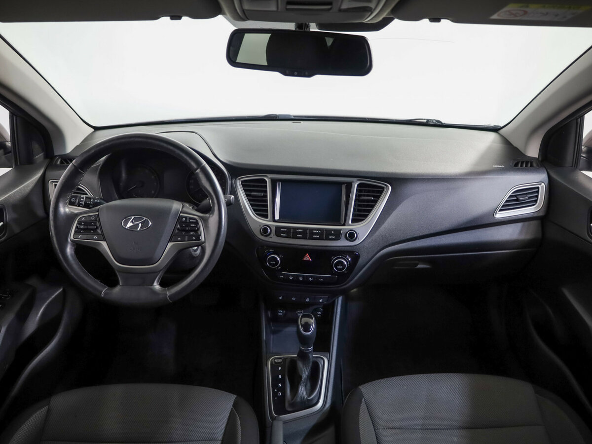 Купить Hyundai Solaris с пробегом. Фото: #7
