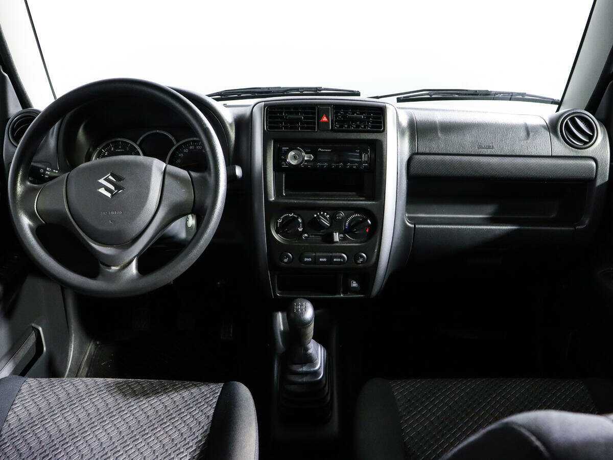 Купить Suzuki Jimny с пробегом. Фото: #11