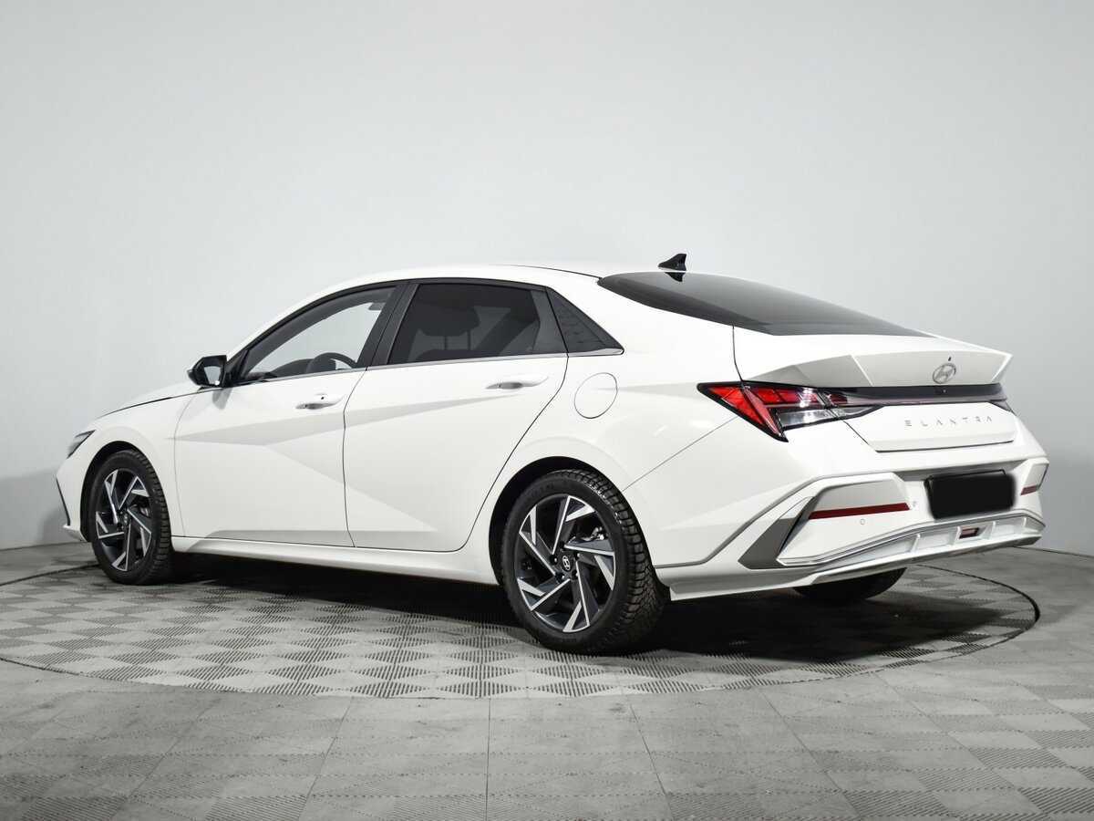 Купить Hyundai Elantra с пробегом. Фото: #6