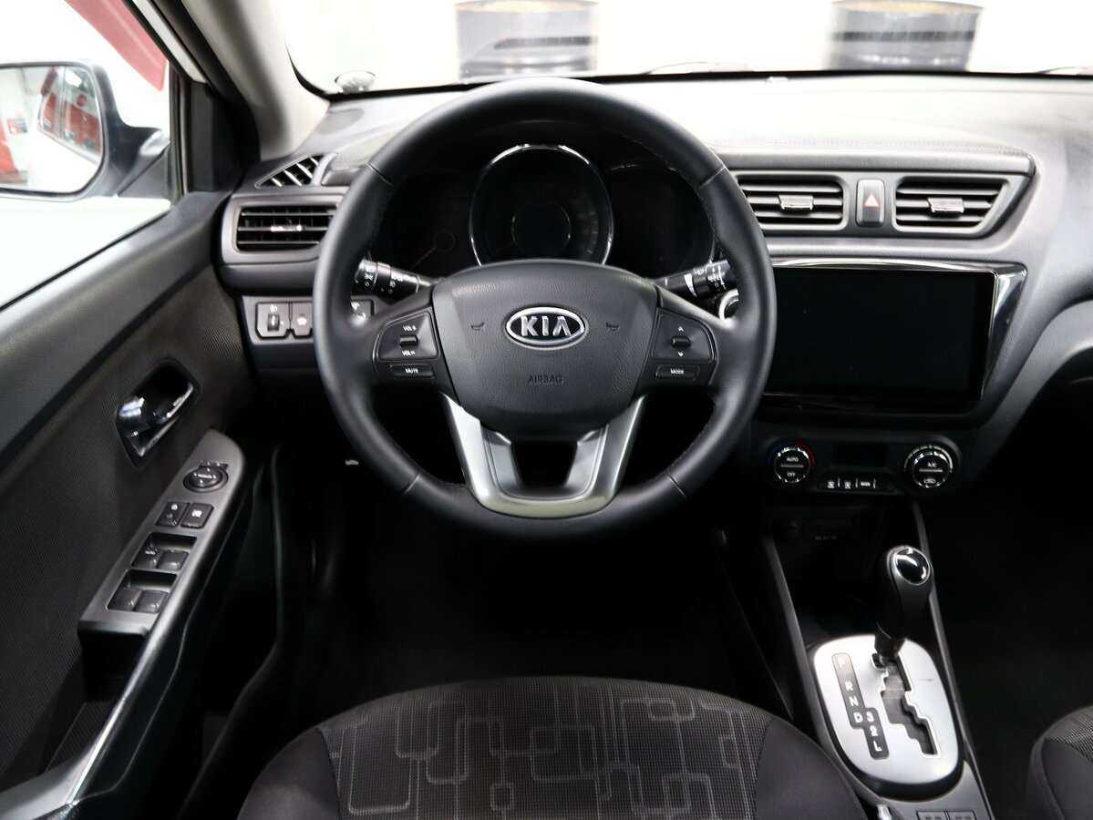 Купить Kia Rio с пробегом. Фото: #9